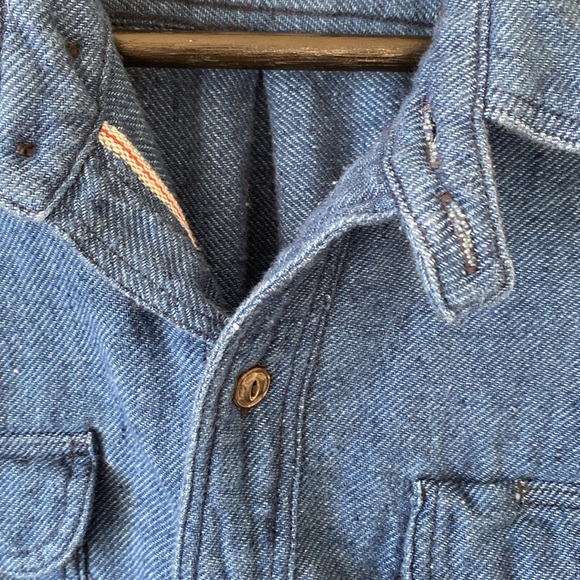 Levi’s button down - Picture 7 of 10